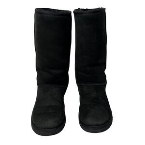 Ugg Women's Classic Tall II Black Suede Sheepskin Boot size 7